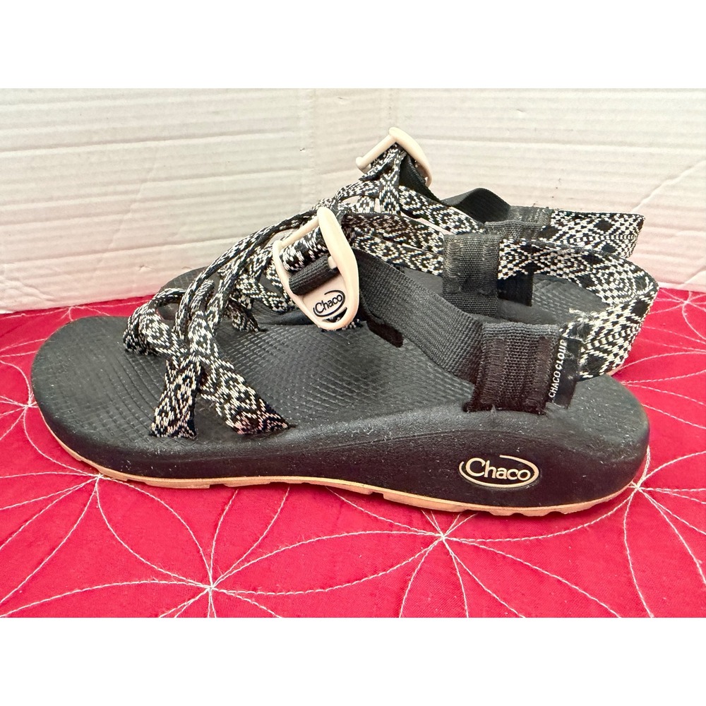 Chaco Z/Cloud X2 Women 9 Black White Diamond Strappy Toe Loop Athletic Sandals